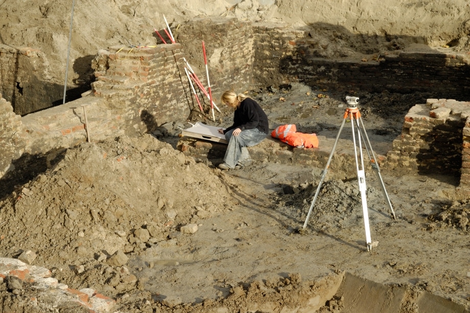 Archäologie-Schock in Bayern: 4.000 Jahre altes Mega-Gräberfeld stoppt Stromtrasse – was die Toten uns heute verraten